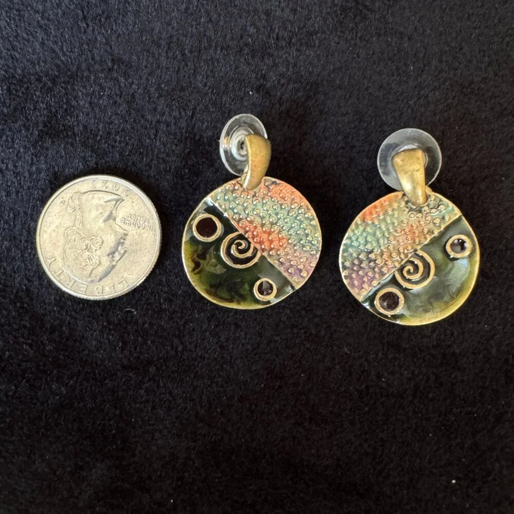 Medallion Gold Tone Olive Burgundy Pendant Enamel Leather Cord + Stud Earrings - Picture 7 of 12